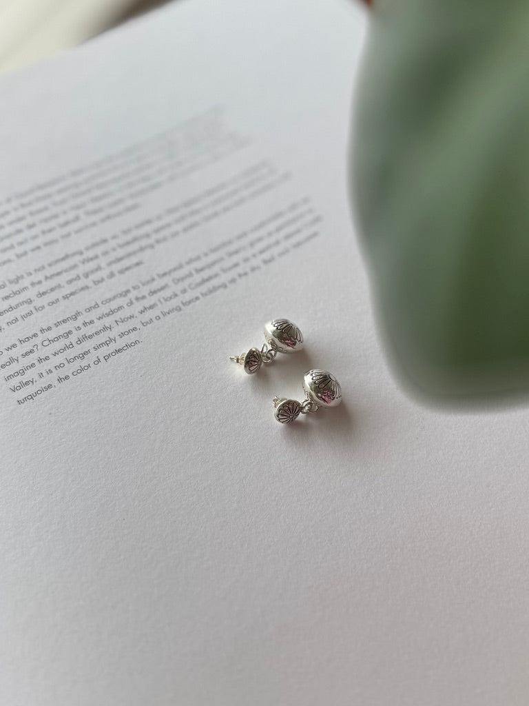 Navajo Pearl Earrings
